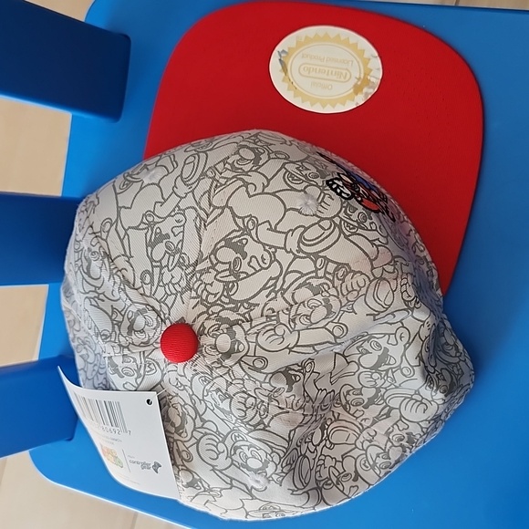 Official Nintendo licensed hat qty 1 mario - Picture 6 of 6